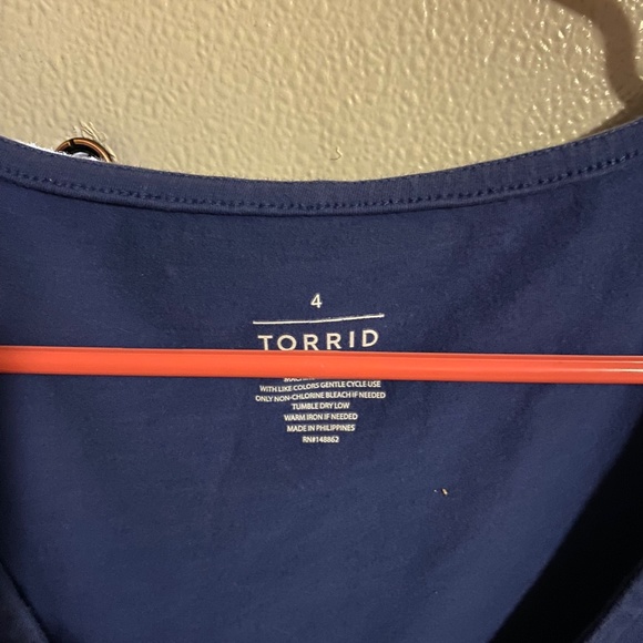 Navy ruched front shirt - Picture 2 of 2